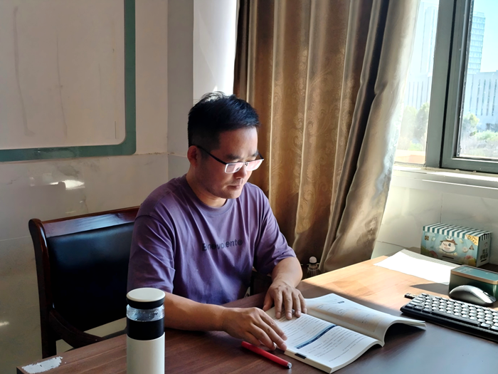 14陈辉照片_副本